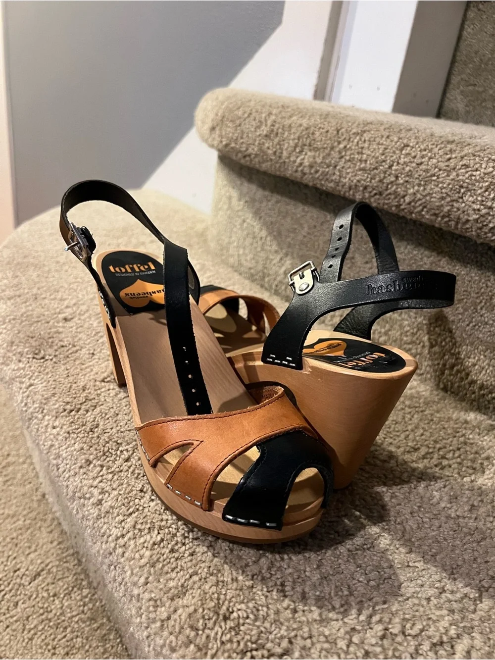 Swedish Hasbeens Toffel Platform Heal Sandals in Black and Tan - Women NWOT